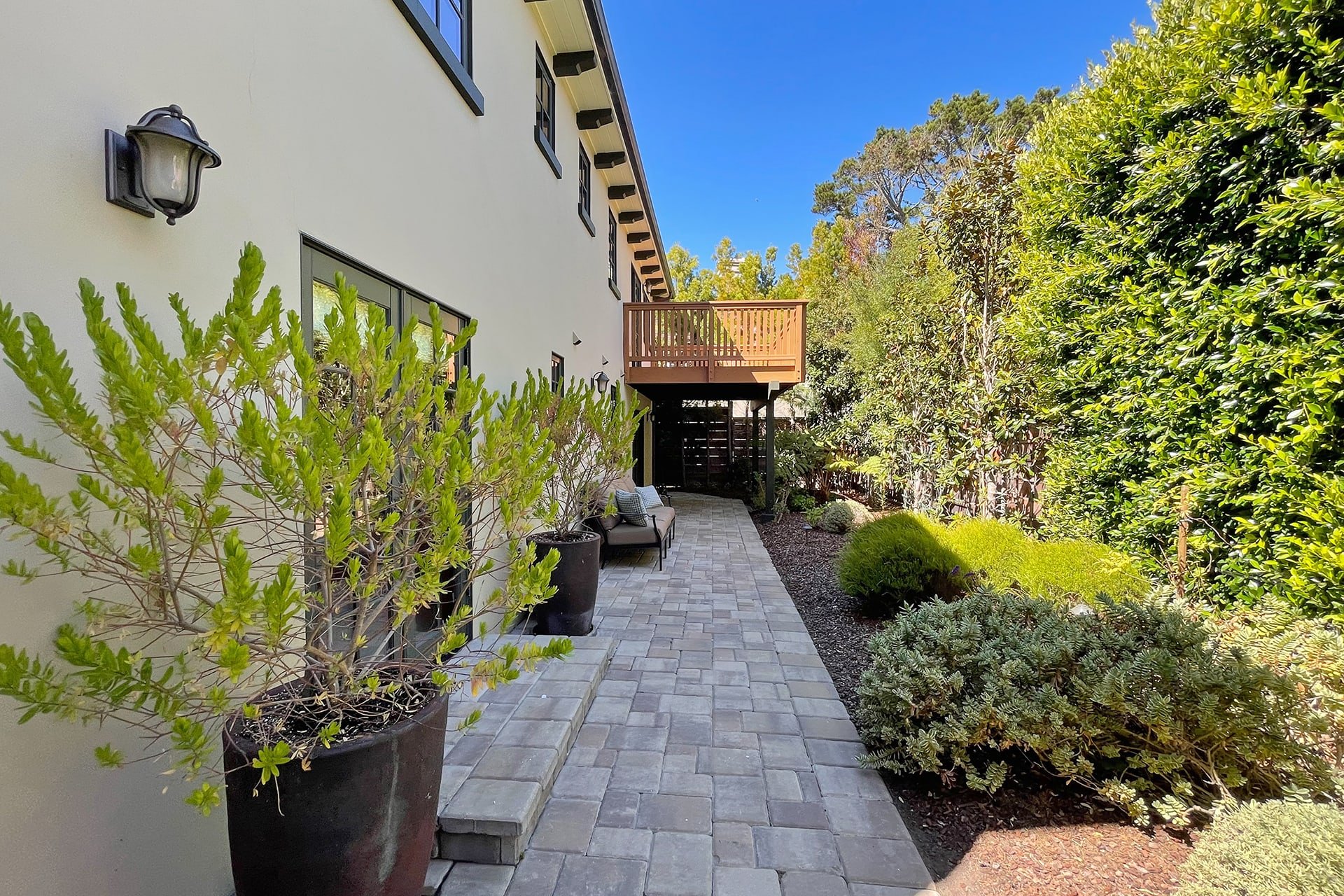 Stunning Home On Carmel Point - 26285 Valley View Ave