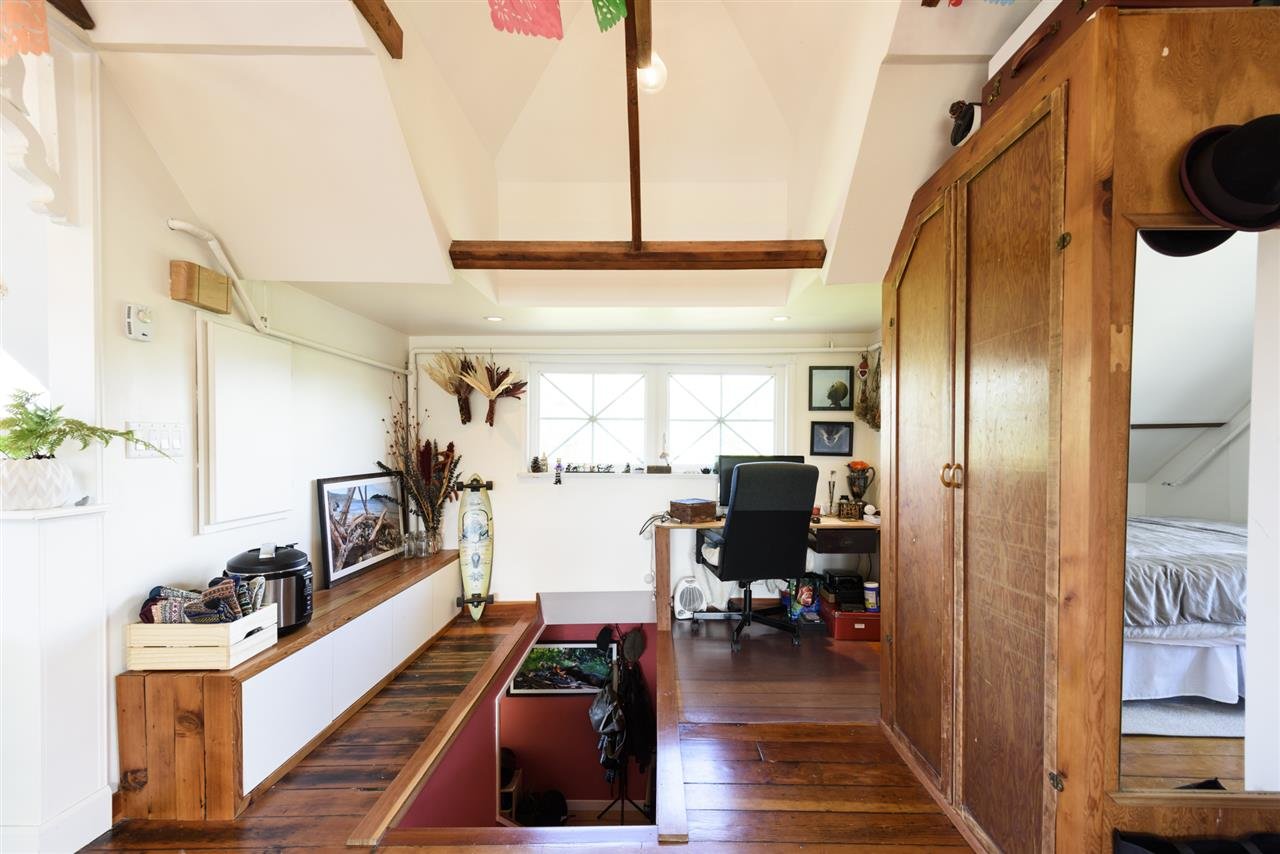 1616 Kitchener Street, Vancouver