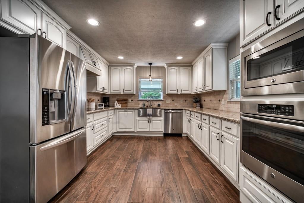 704 Highlands St College Station, Tx 77840