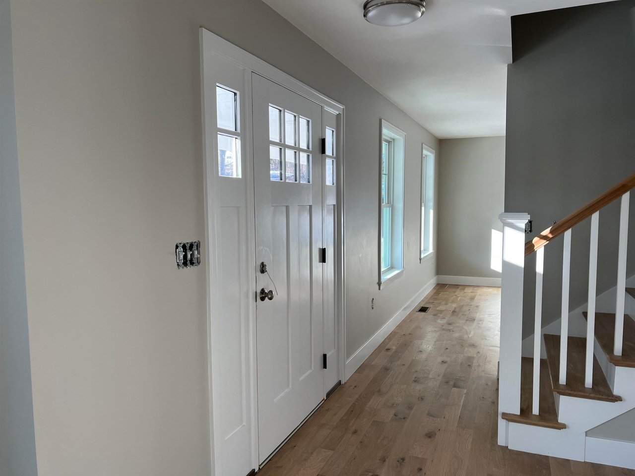576 Main St