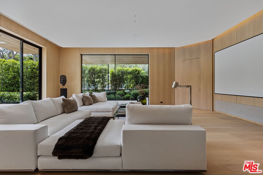 Serene Opulent