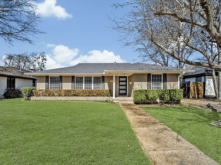 6903 E Mockingbird Ln