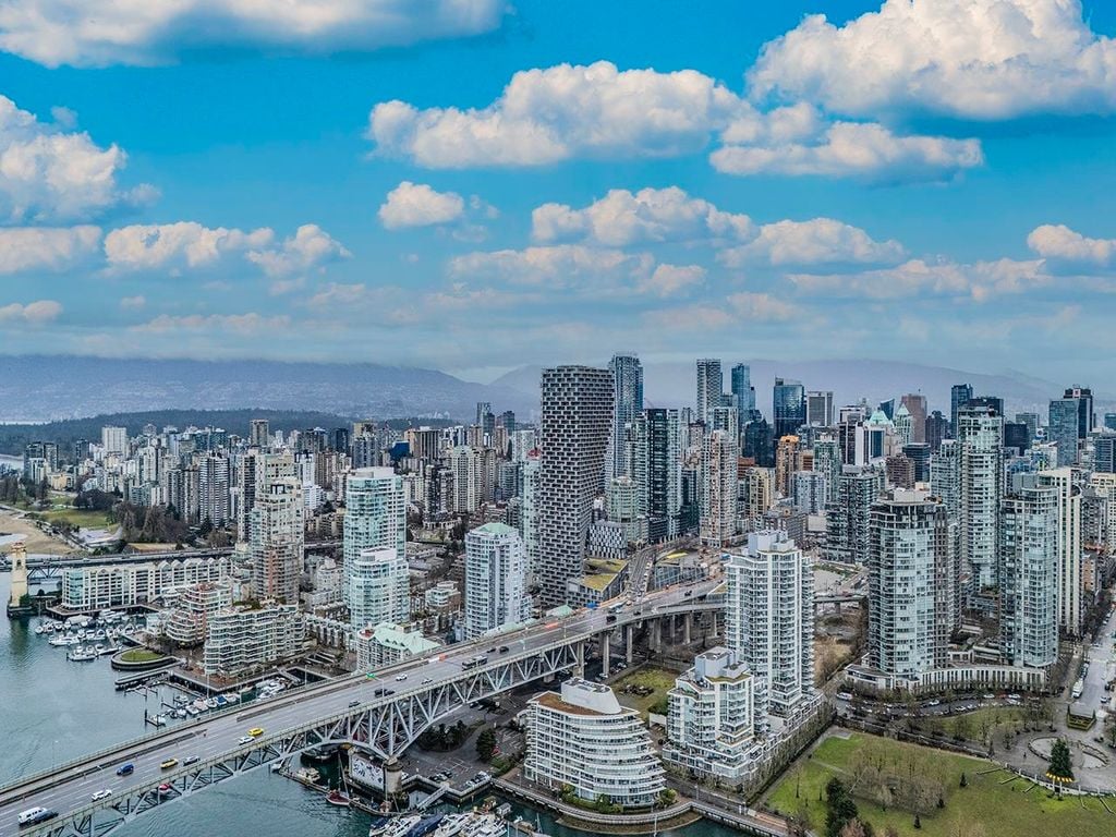 1480 Howe St, #1106