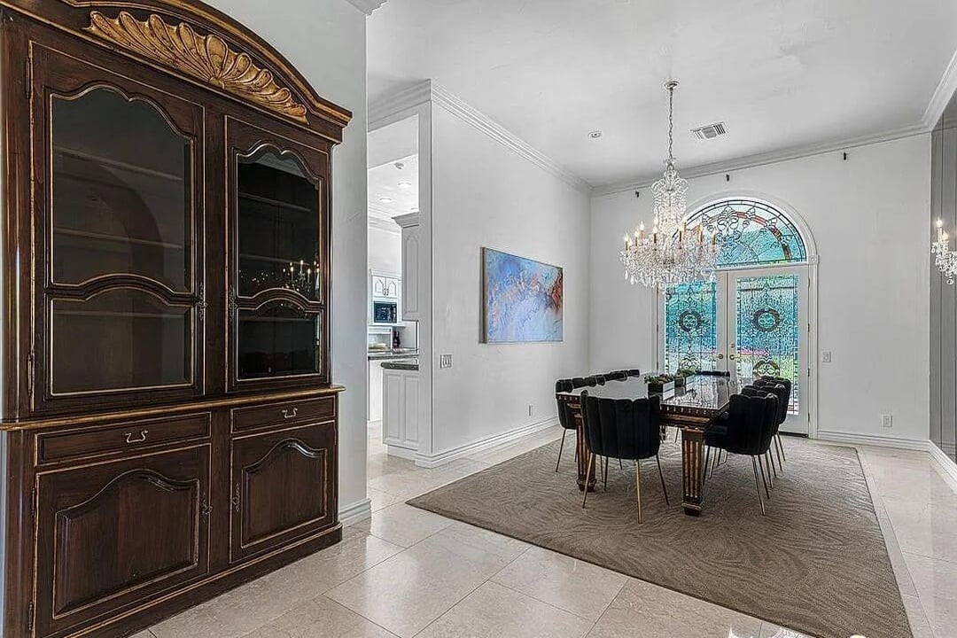 Blissful Palazzo