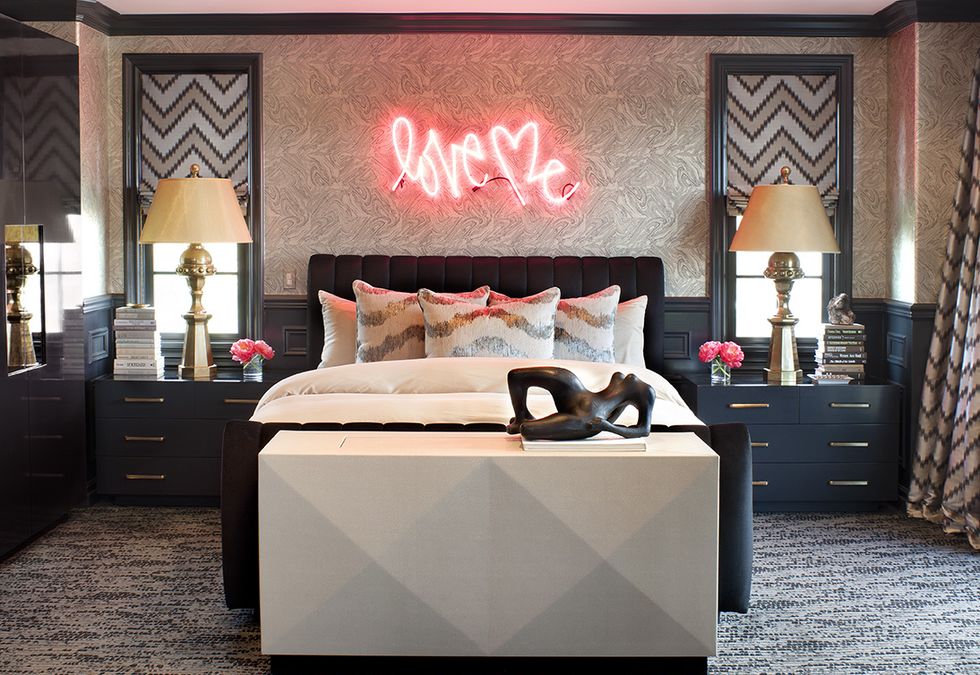 Elevate Your Bedroom Décor for a Romantic Retreat