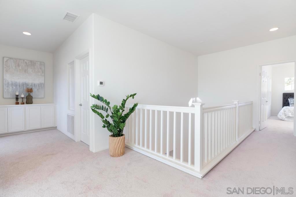 6579 Robinea Dr
