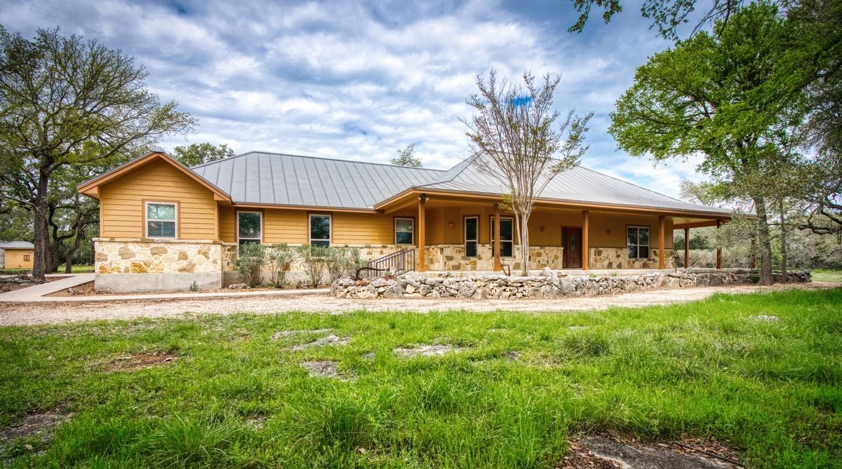 1500 Hugo Rd