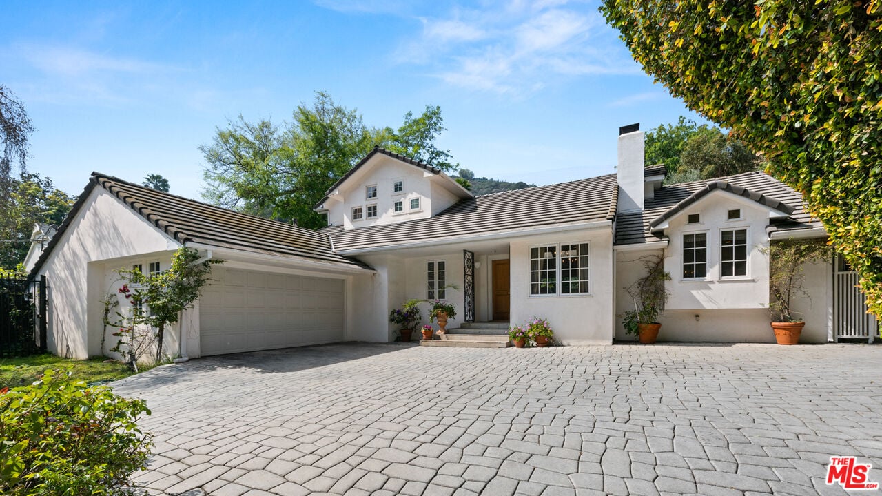 2247 COLDWATER CANYON DR