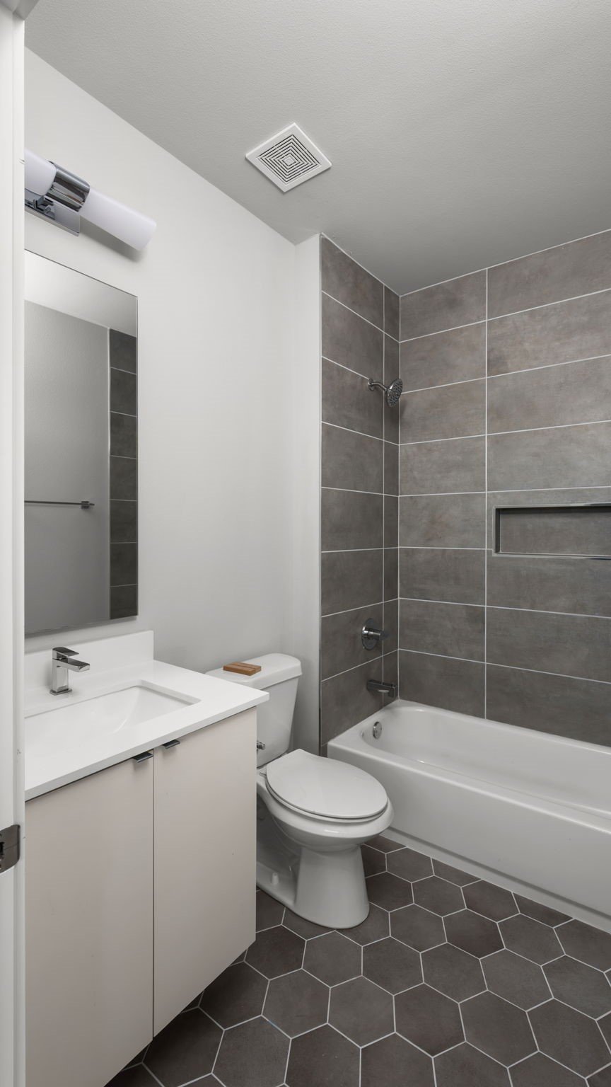 5605 Sunshine Dr #11