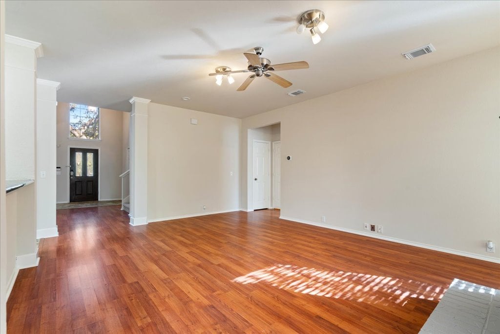 10937 Colonel Winn Loop