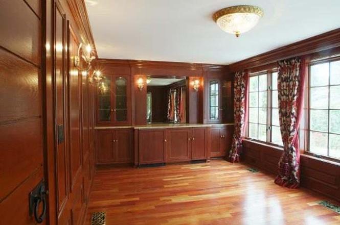 The Castle — 75 SW Shaw Rd