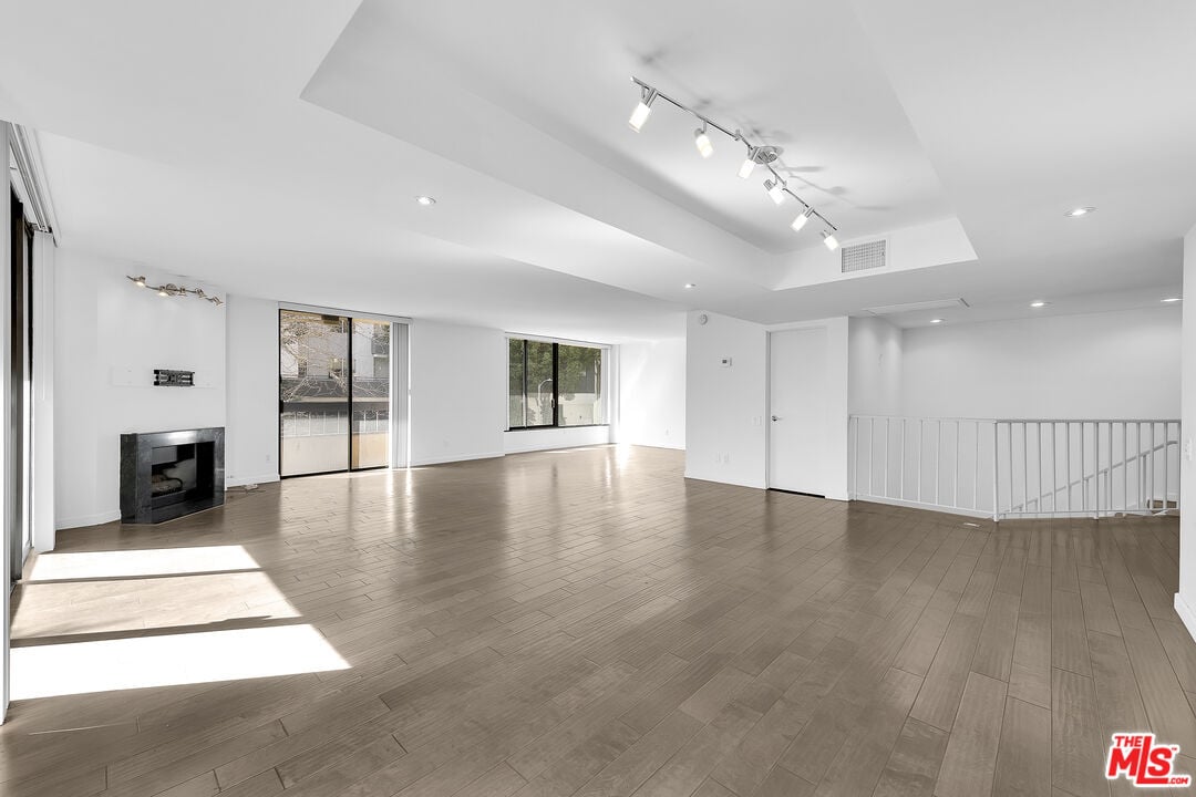 10590 Wilshire Blvd #307 and #2A