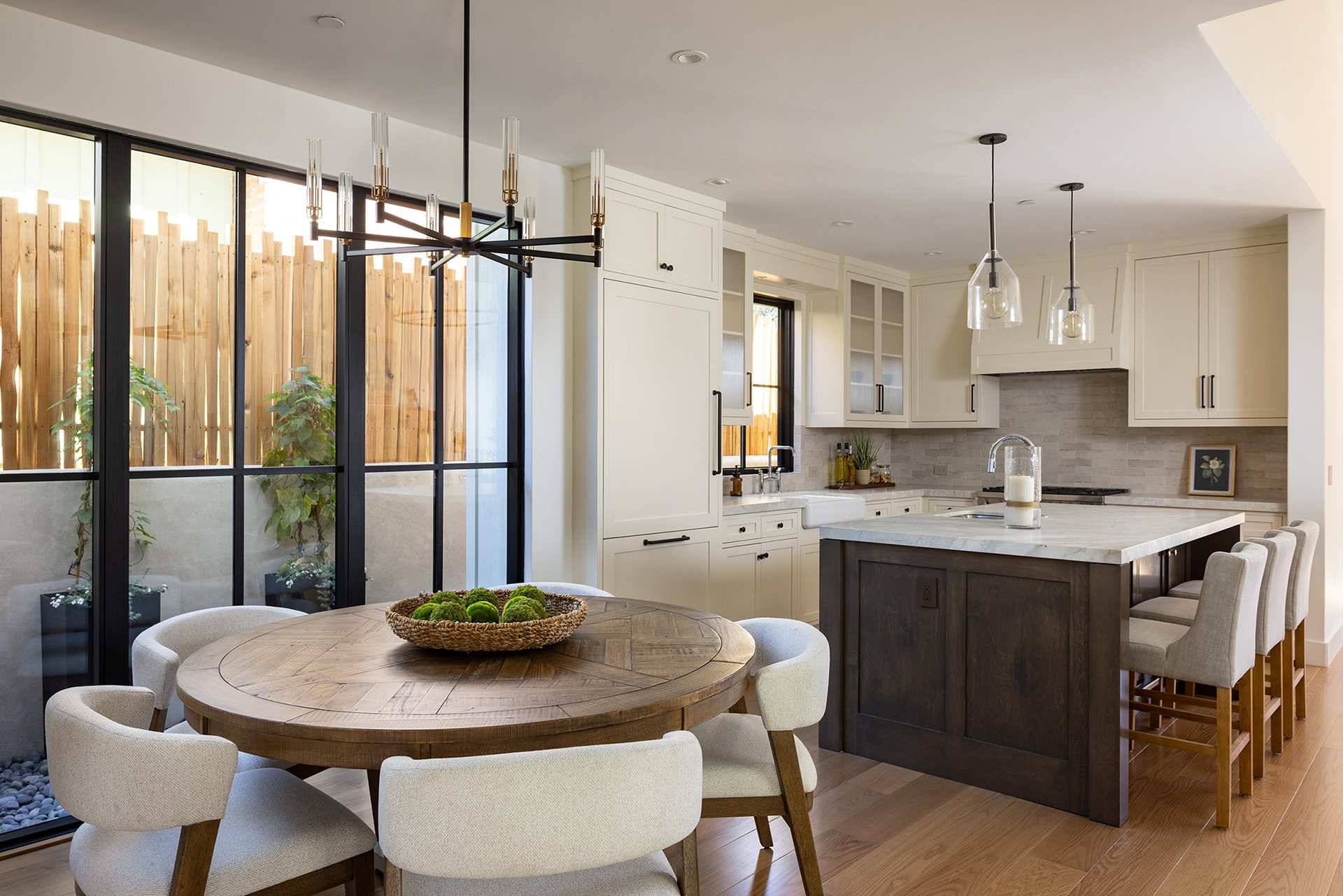 Modern Carmel Haven - Mission 5NW of Santa Lucia