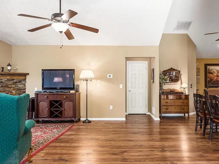 6063 Landings Pond Pl #13-606