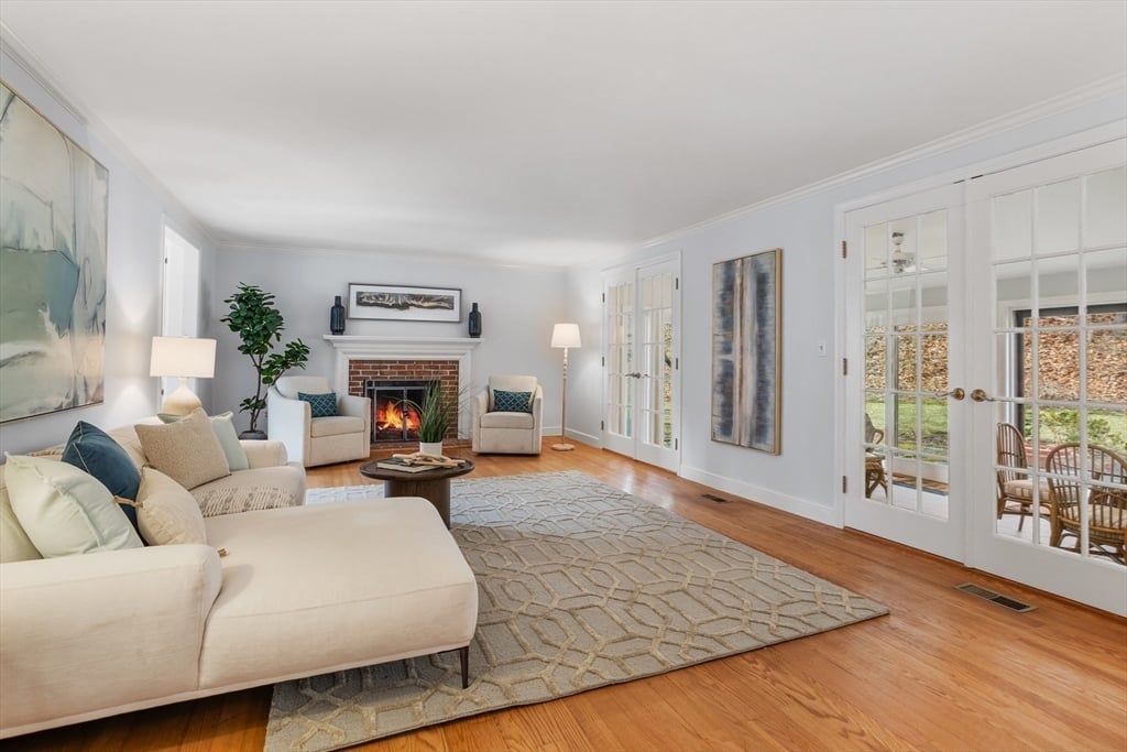 12 Edmonds Rd