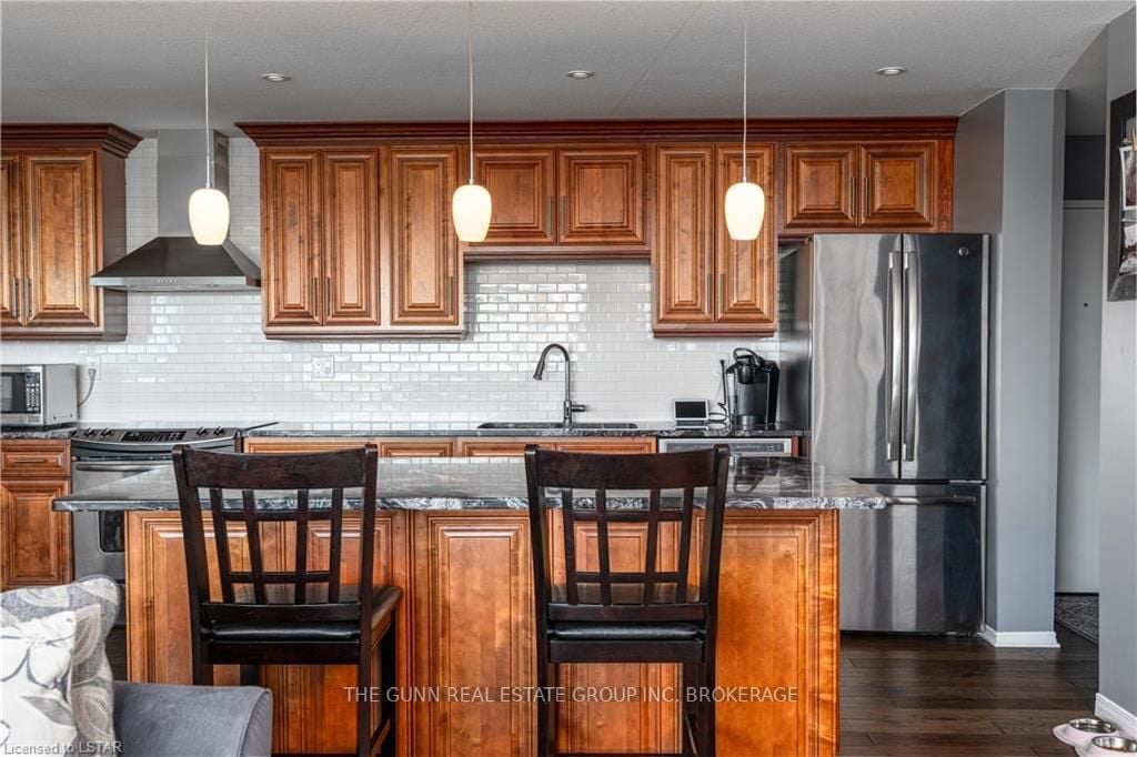 45 Pond Mills Rd 806