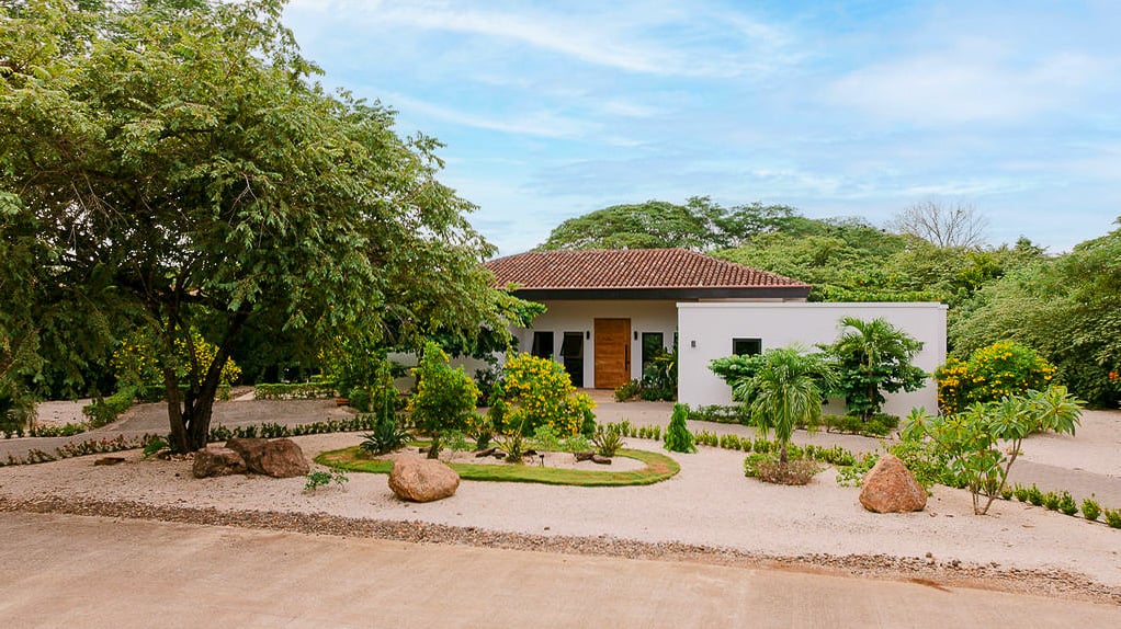 Casa Julia | Luxury Estate with Guest House & Two Private Pools in Hacienda Pinilla