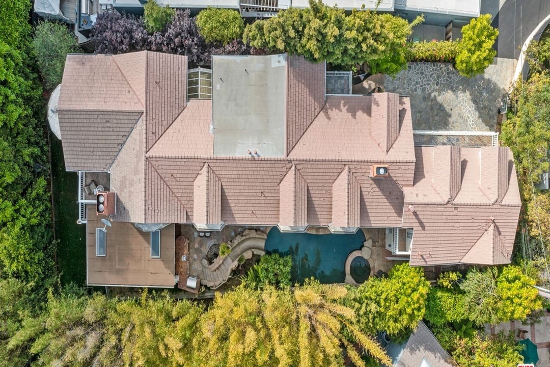 Opulent Ridge