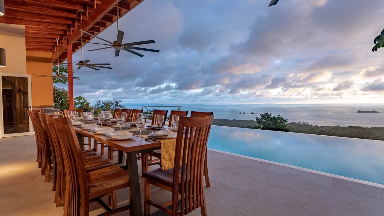Luxury Home By The Beach Overlooking The Islands At Bahia Ballena