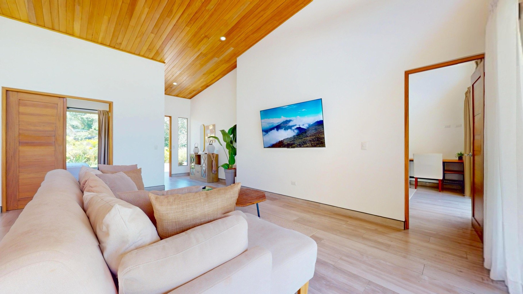 Modern 3-Bedroom Home with Pool in Gated Community, Ojochal, Costa Rica