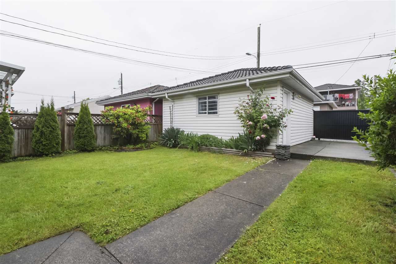 895 E 58th Ave
