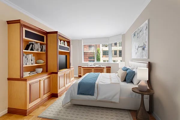 Yorkville Oasis