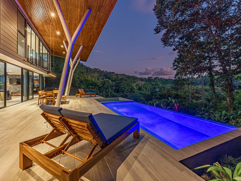 4 Bedroom Jungle Paradise with Ocean Views