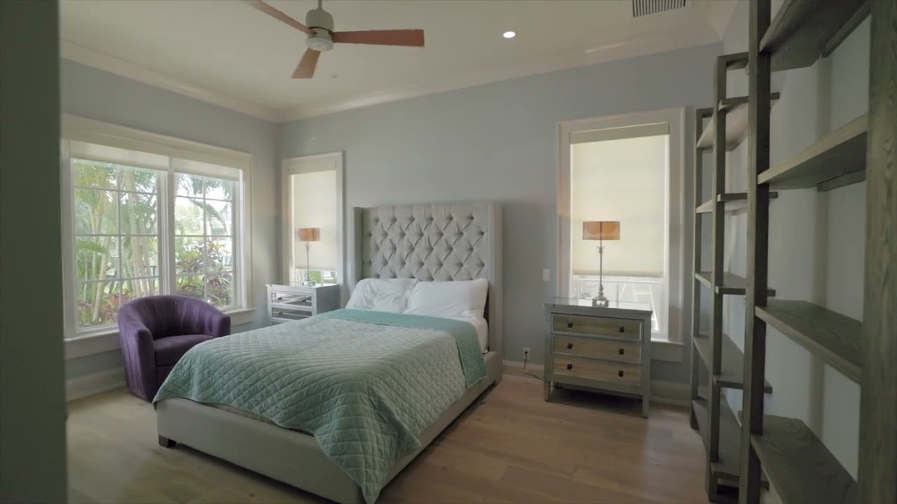 Tour 14 W Spanish Main Street, Tampa, FL 33609