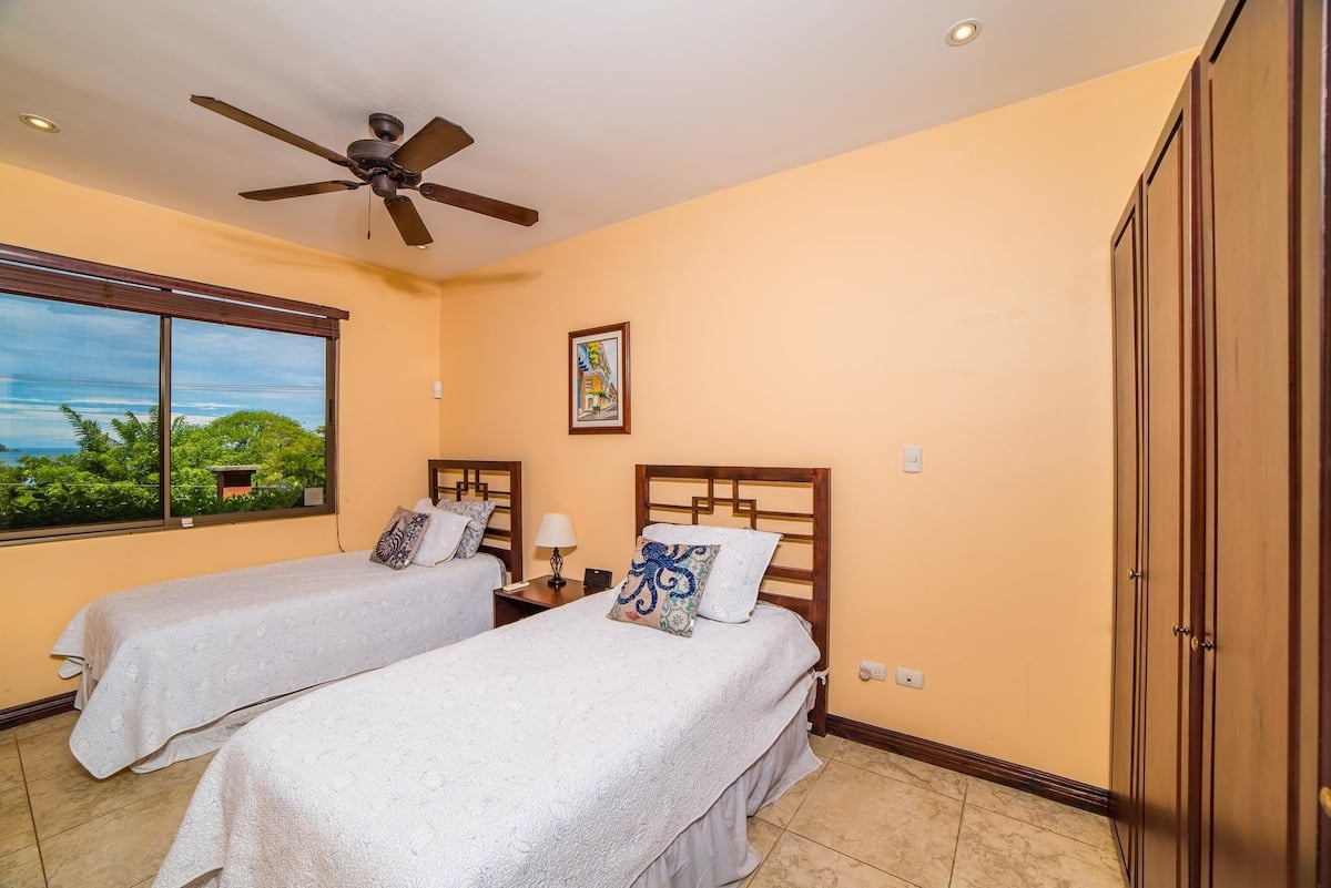 Villa Catalina 16 | Oceanview Luxury Villa in Playa Potrero