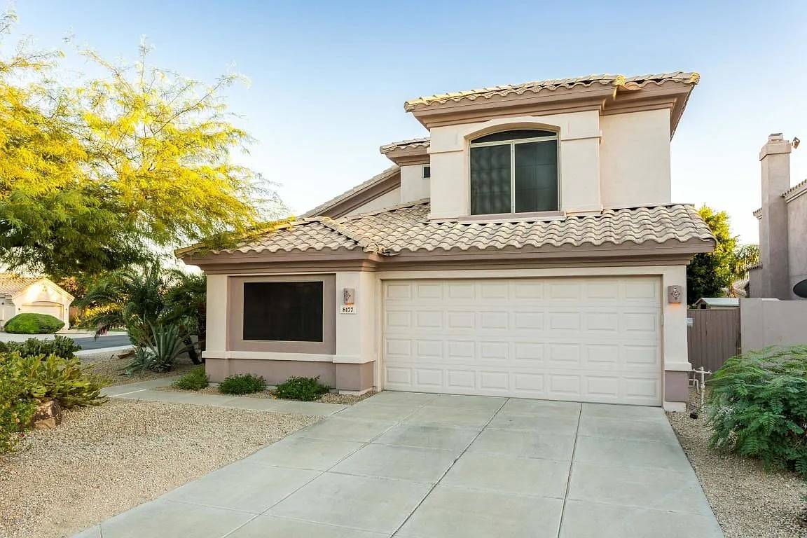 8177 E Rita Dr