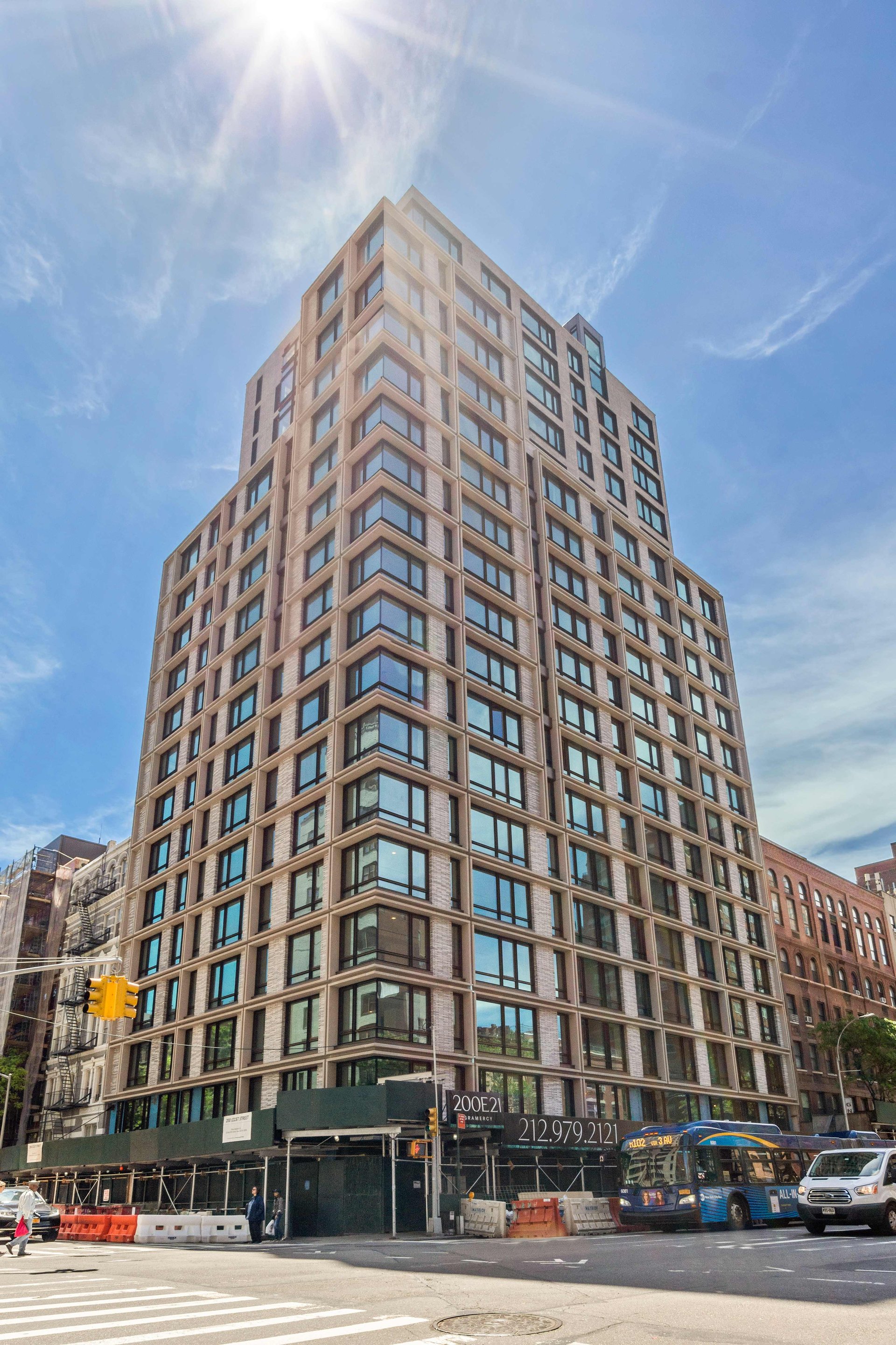 200 East 21st Street, 8D