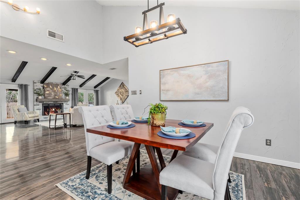 2211 Spruce Lodge Dr