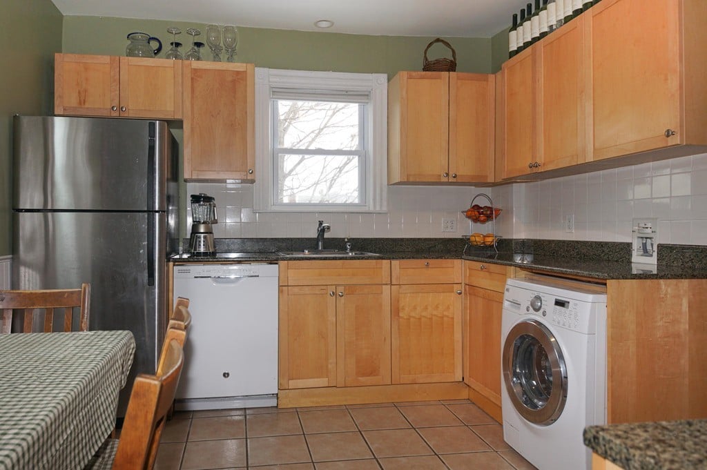 45 Dartmouth St #2