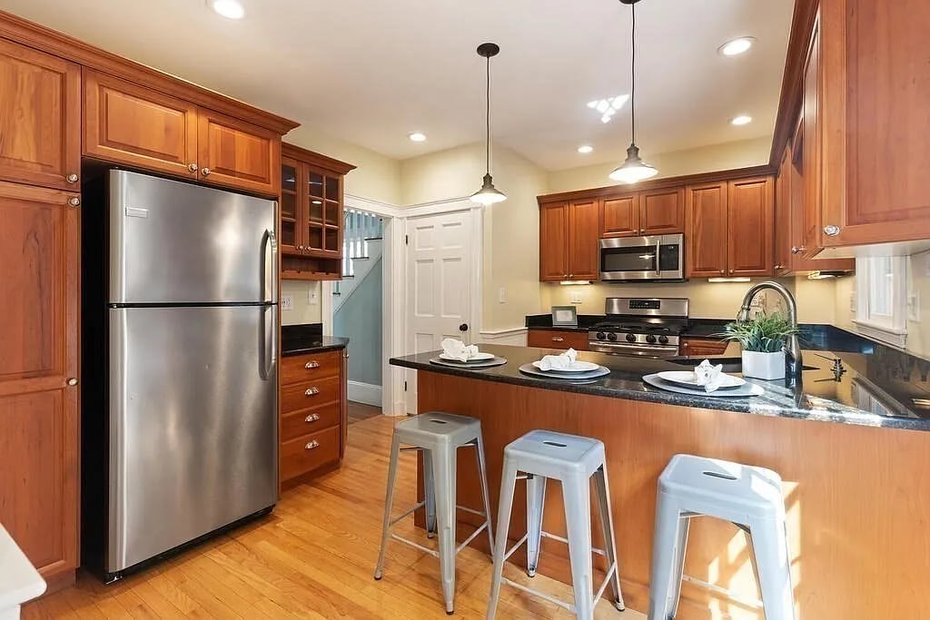 107 Sylvester Ave