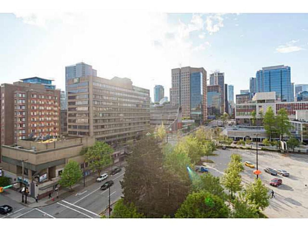 161 W Georgia St #1008