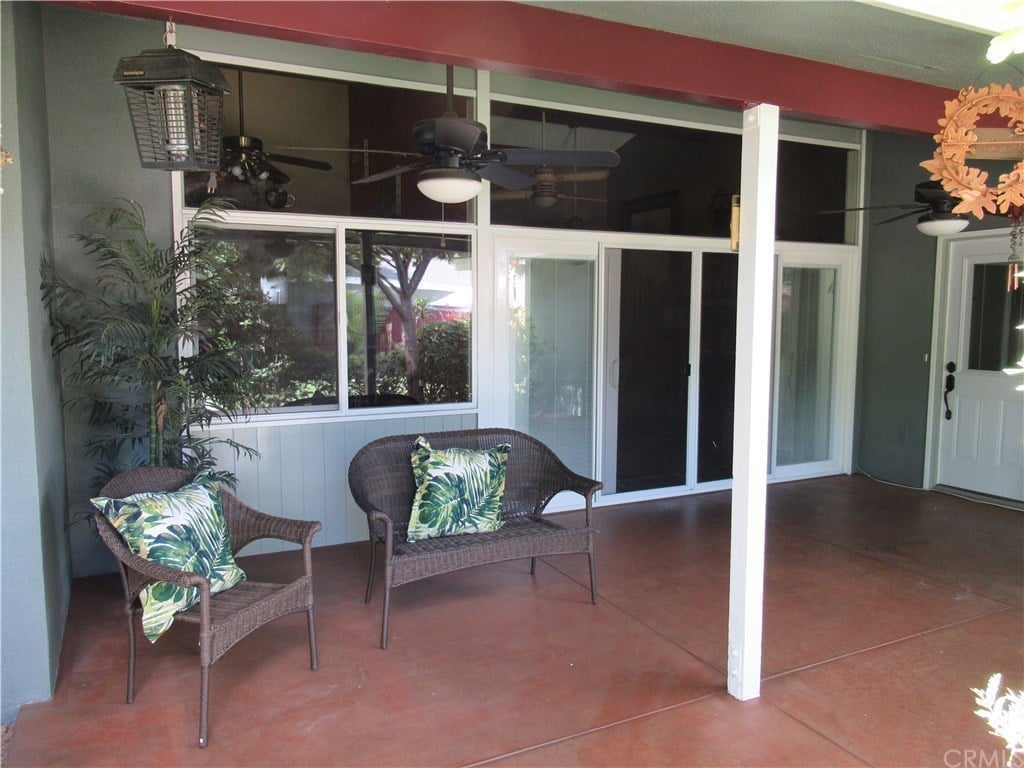 1926 Yorba Dr