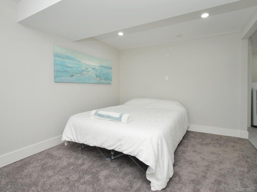 1212 Pearce Cres