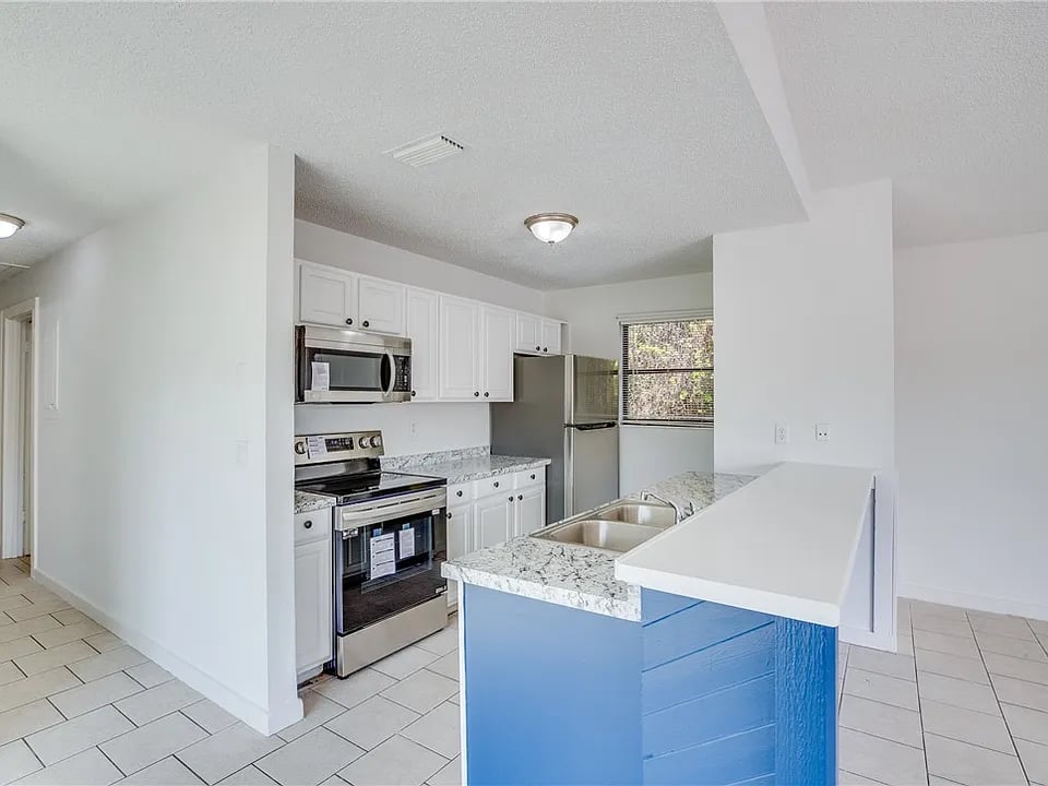 1245 12th Ct SW