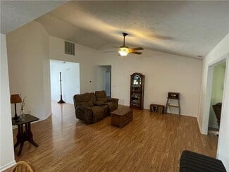 333 Dogwood Dr