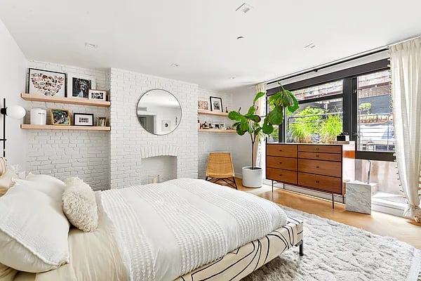 321 Manhattan Avenue #1