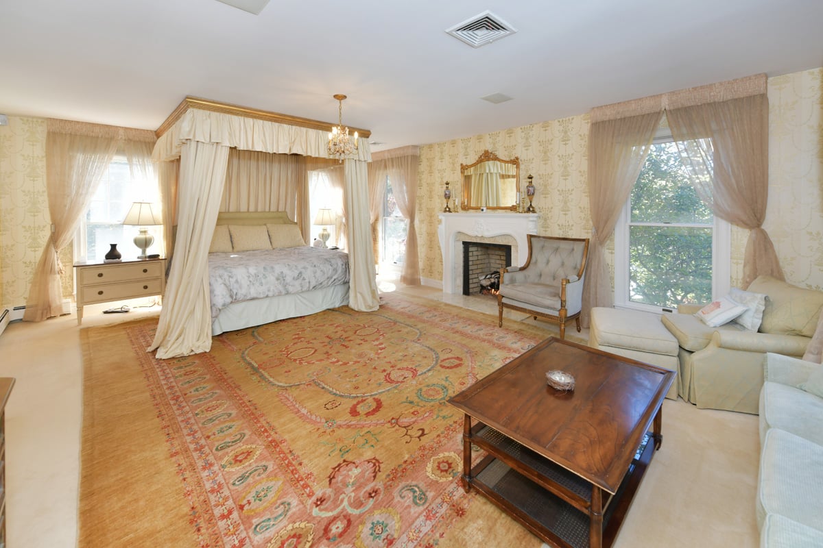 18 Powderhorn Rd