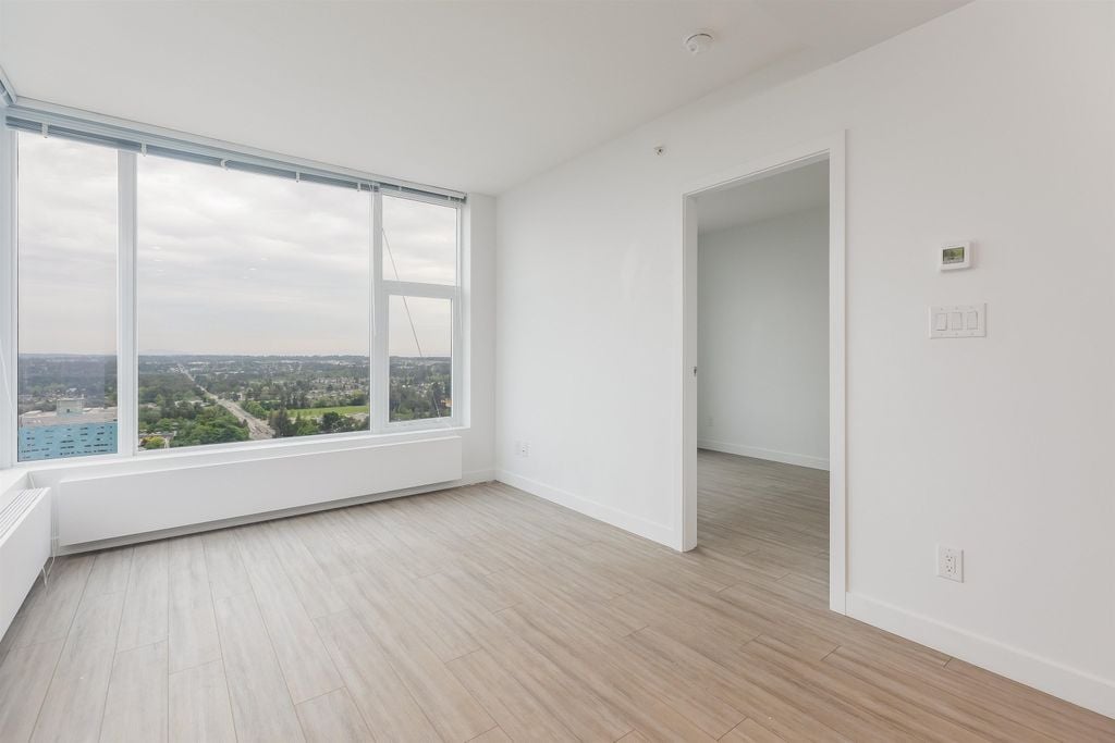 13615 Fraser Hwy, #2810