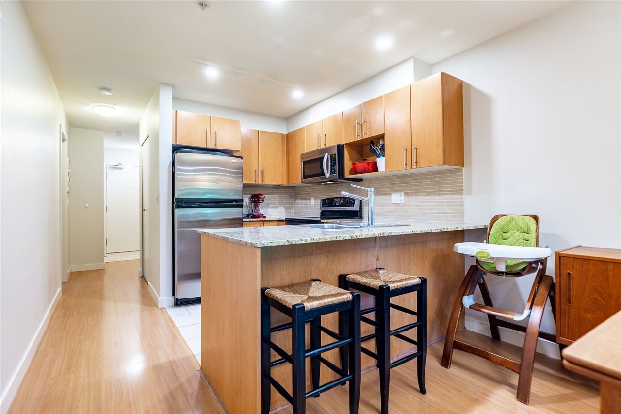 227-1633 Mackay Ave