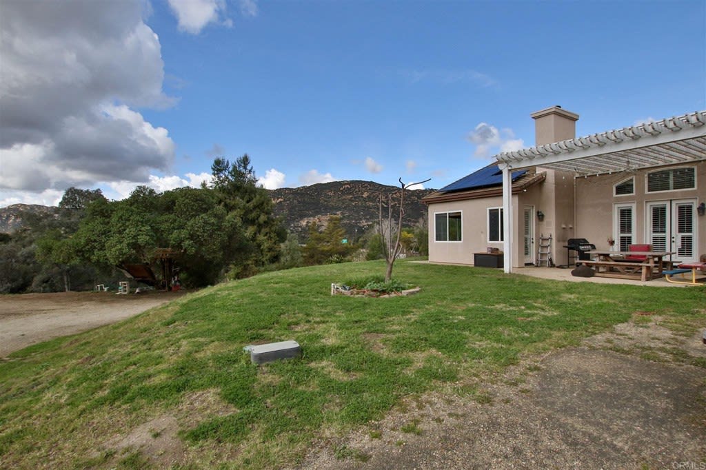 415 Peutz Valley Rd