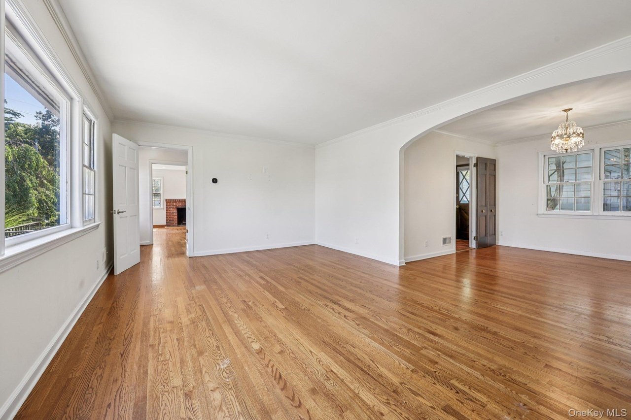 102 Grand Blvd
