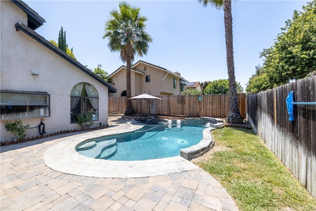 28601 Avenida Del Caballo