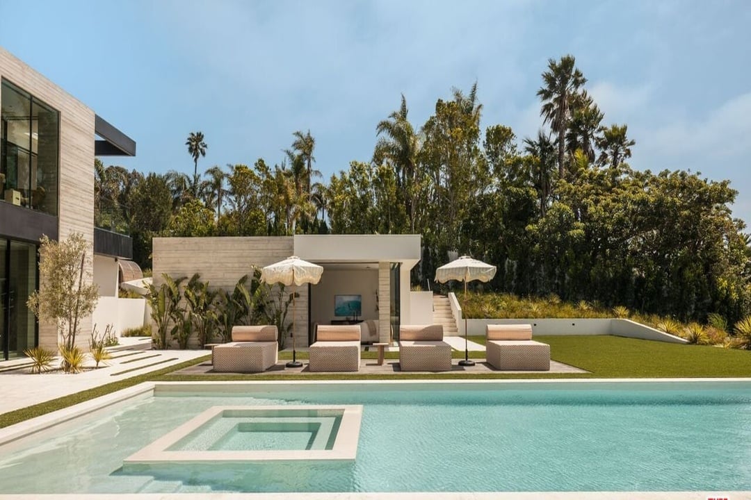 Skyreach Manor, Dume Dr, 90265