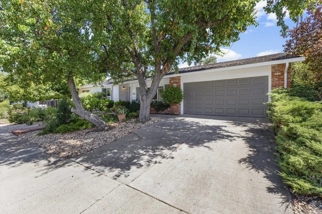 920 Savannah Ct
