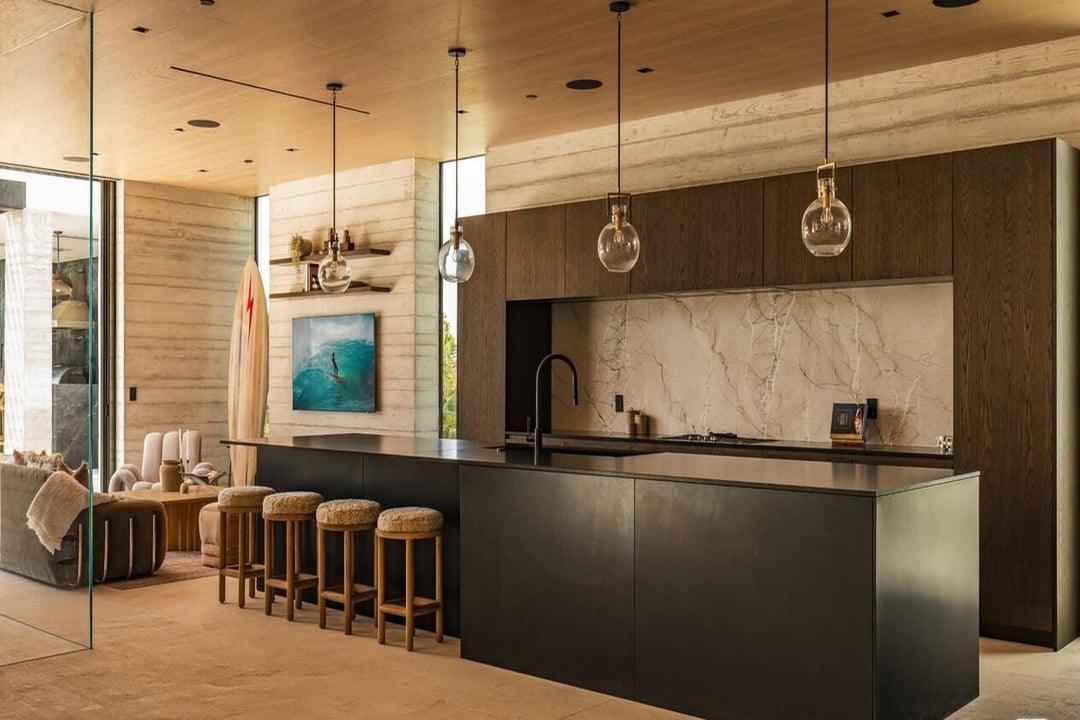 Skyreach Manor, Dume Dr, 90265