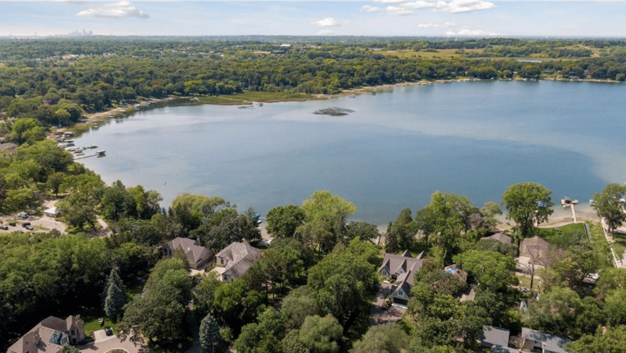 Turtle Lake in the Twin Cities: Why Buyers Pay a Premium for Clarity, Depth, and Location